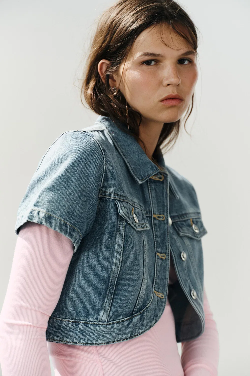 Асимметричная джинсовая укороченная рубашка TRF ZARA, Blue — фото 4