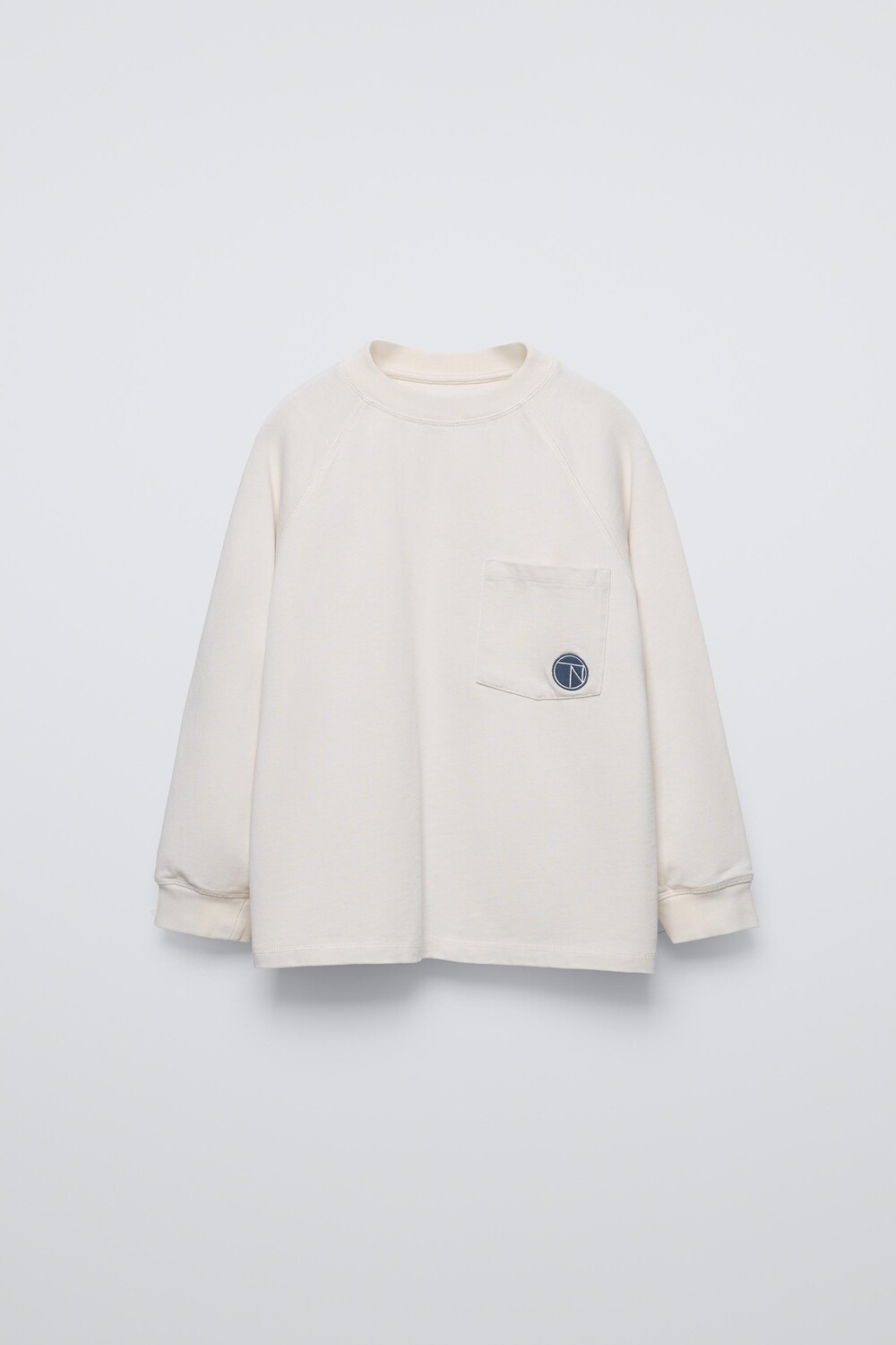 

Футболка с вышитым карманом ZARA, экрю