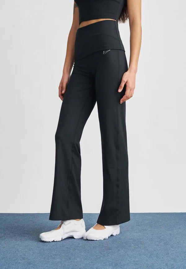 Расклешенные спортивные штаны Nike Sportswear, Black