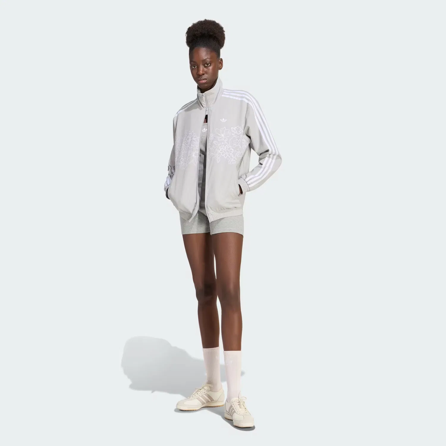 Женская спортивная куртка свободного кроя с цветочным принтом Floral GFX Firebird Adidas Originals, серый — фото 3