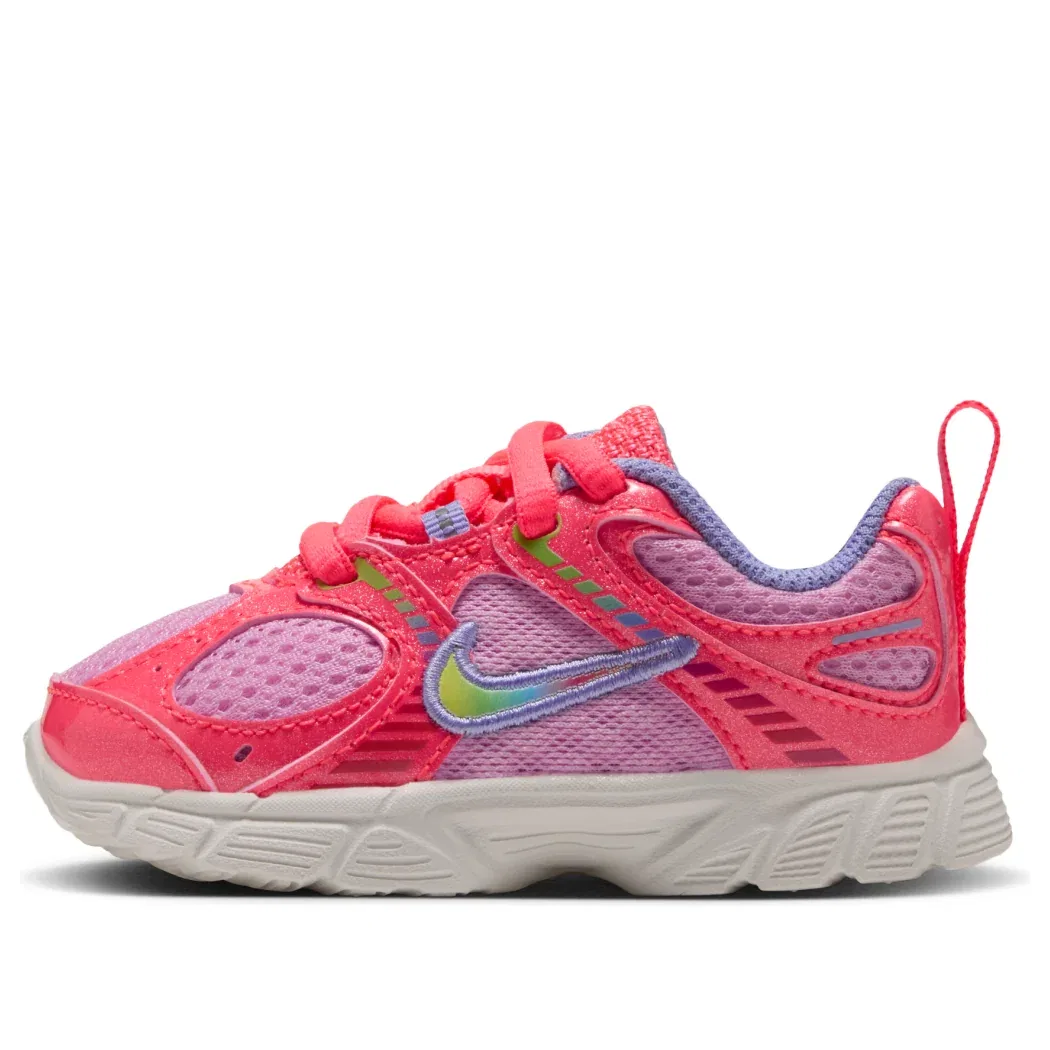 Детские кроссовки с сетчатым верхом V5 RNR 'Hot Punch Pink Rise' Nike, Hot Punch/Pink Rise/Light Thistle/Multi/Color