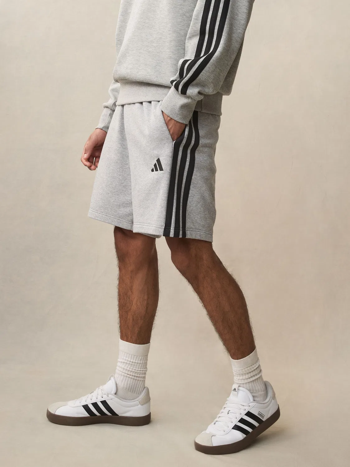 Шорты с тремя полосками, French Terry adidas, серый