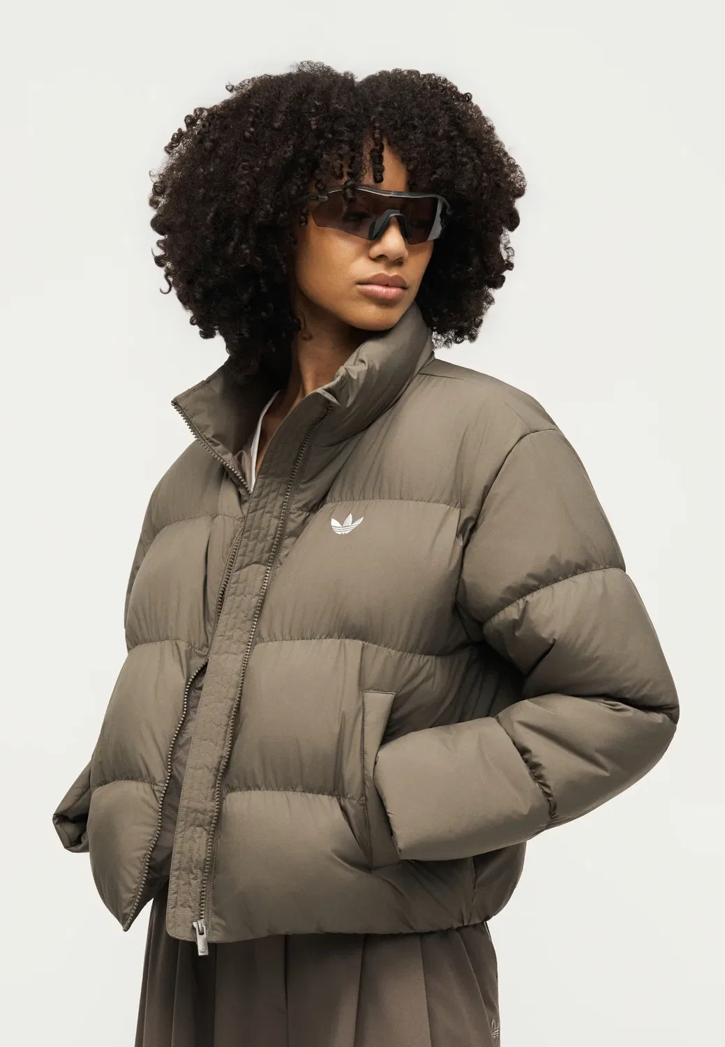Короткая зимняя куртка Adidas Originals, Khaki — фото 4