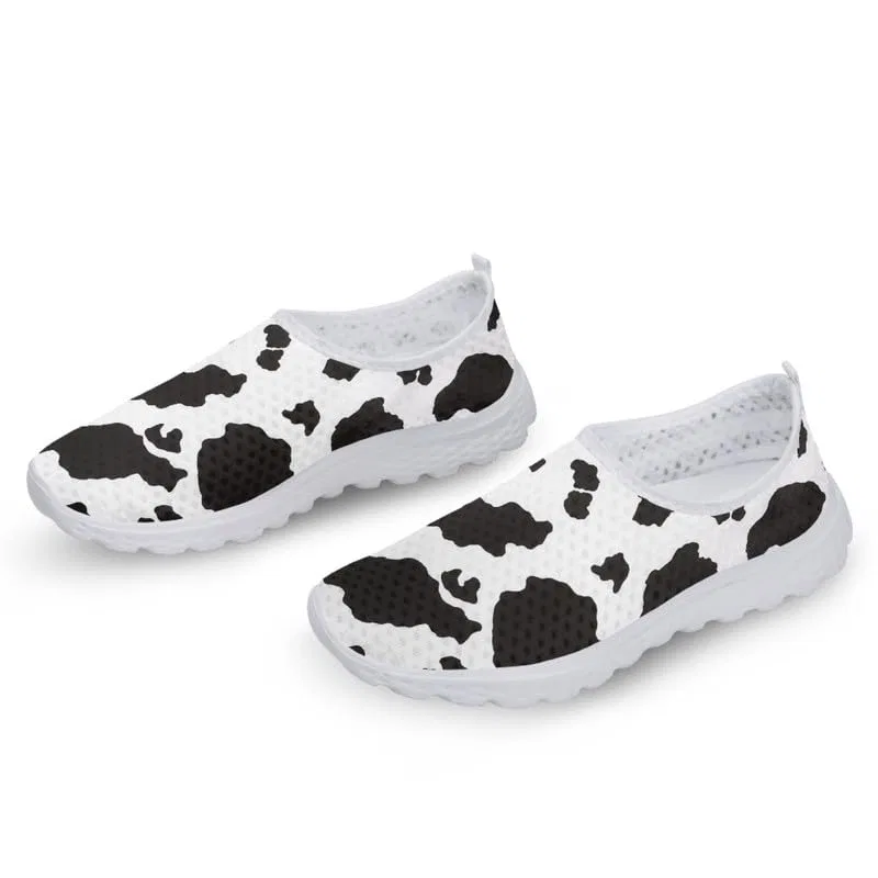 Детские кроссовки для девочек с принтом Cow Spot Mandala Elephant Slip-on Branch Leaf Sloth Garronmavis, Black Cow Stain Painting — фото 4