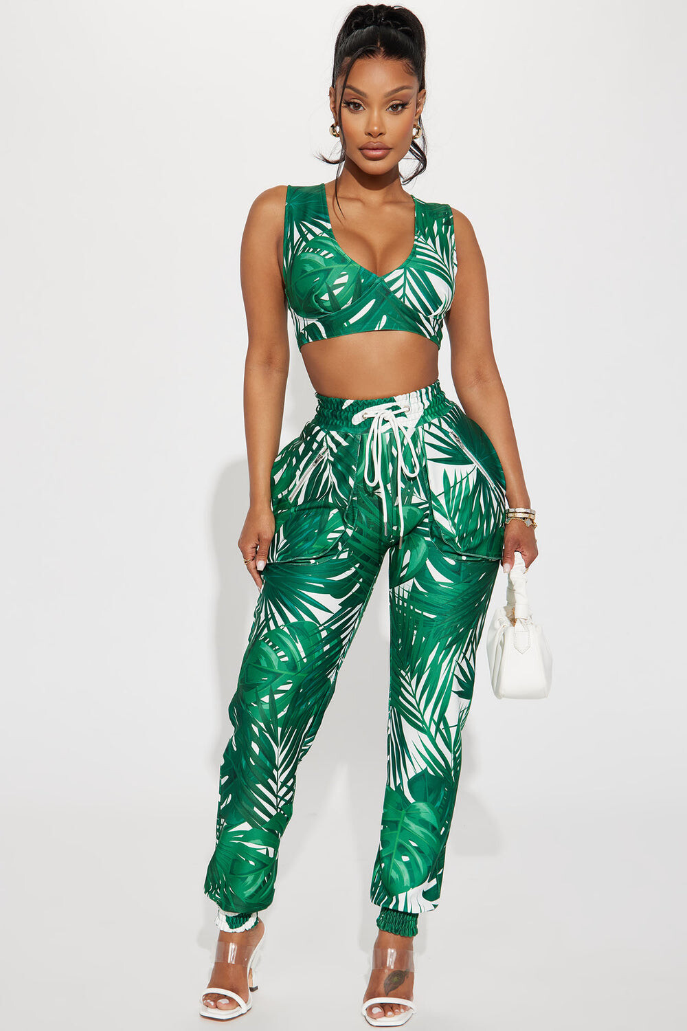 

Джоггеры Fashion Nova MTP6993FN, зеленый