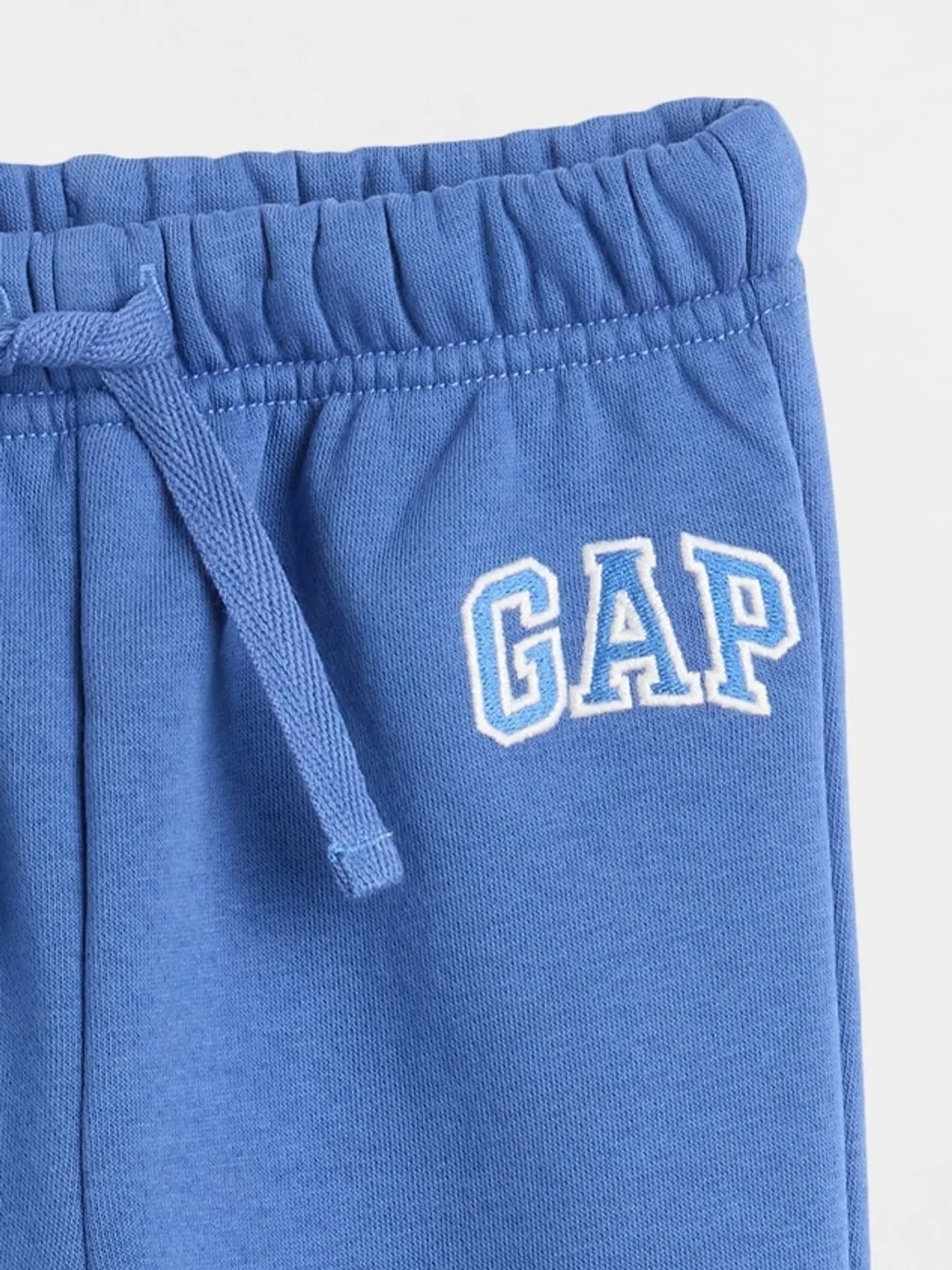Джоггеры спортивные Relaxed Logo на резинке Gap, синий — фото 3