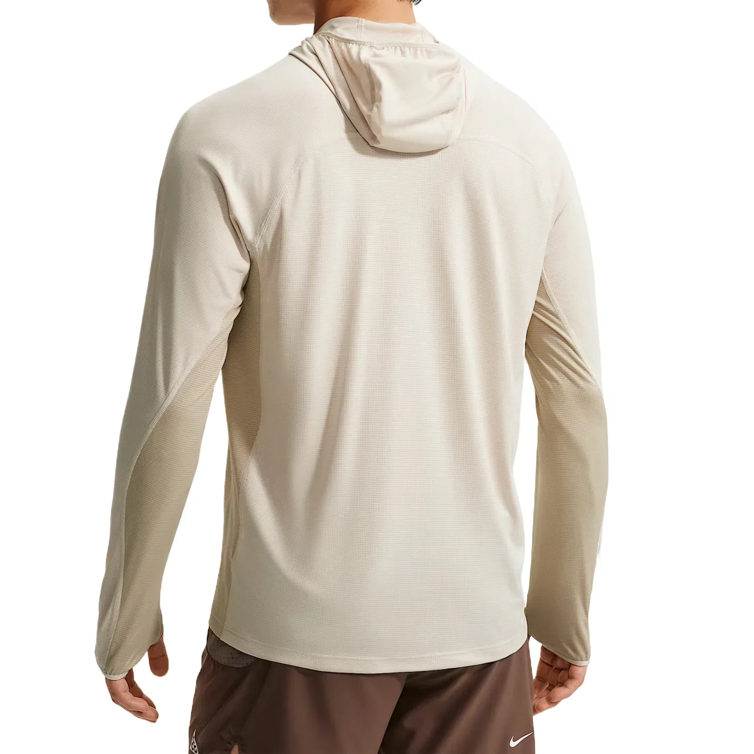 Мужская футболка ACG Solar Chase Dri-FIT UV Protection Hooded T-Shirt 'Light Orewood Brown C Nike, Light Orewood Brown/Cream Ii/Summit White — фото 2