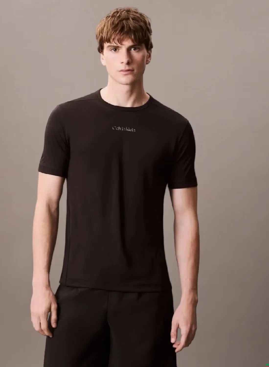 Футболка спортивная с коротким рукавом Calvin Klein, черный