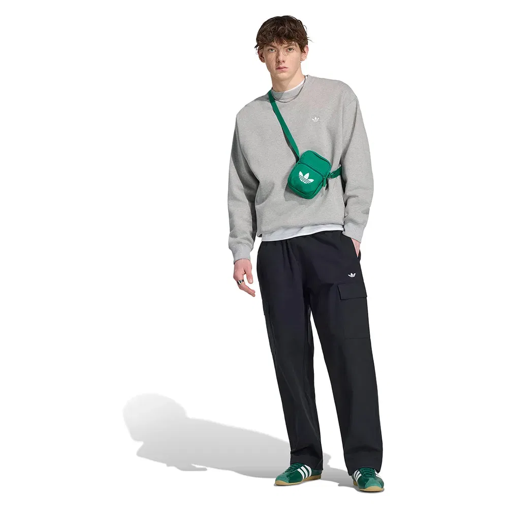 Свитшот свободного кроя Trefoil Essentials Loose Crew Adidas Originals, серый — фото 4