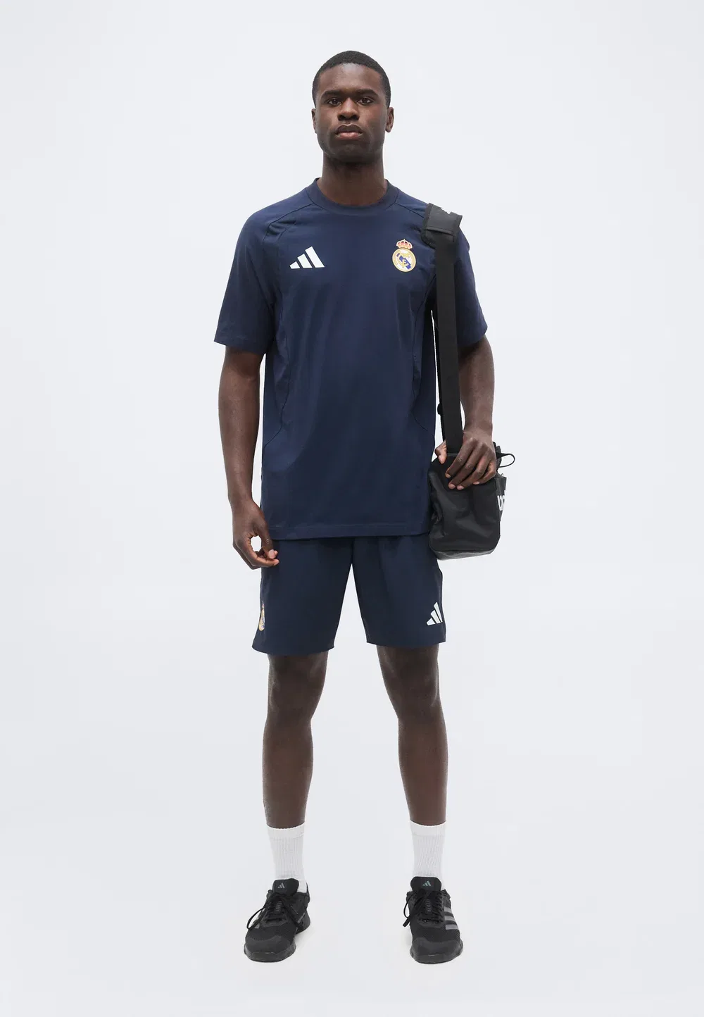 Футболка Real Madrid Tiro Travel Tee - клубная одежда Adidas Performance, Night Navy — фото 2
