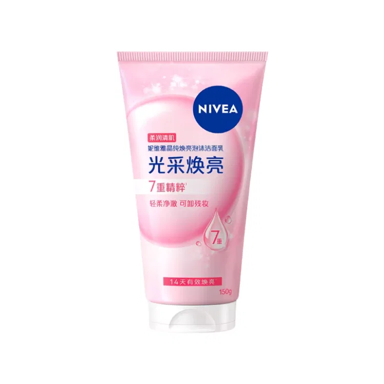 Очищающая пенка для лица с эффектом сияния NIVEA Crystal Pure Radiance, 150 г
