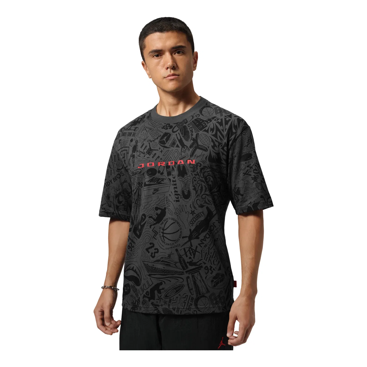 Мужская футболка Air Jordan Brooklyn Short Sleeve T-Shirt 'Black University Red' Jordan, Black/University Red