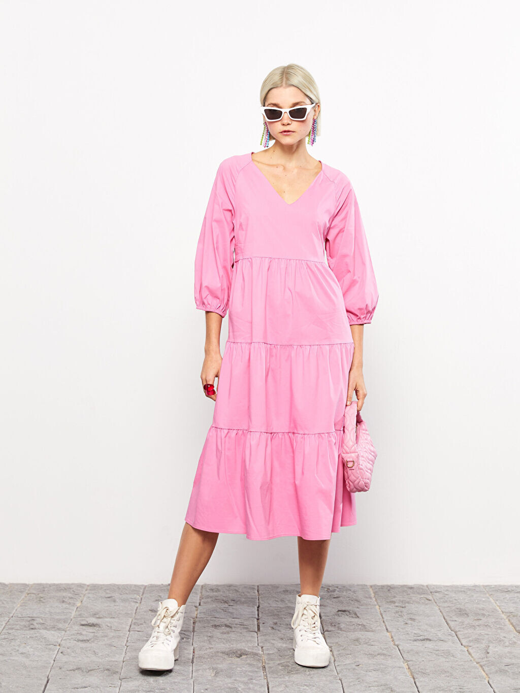

Однотонное женское платье из поплина с v-образным вырезом LCW Casual