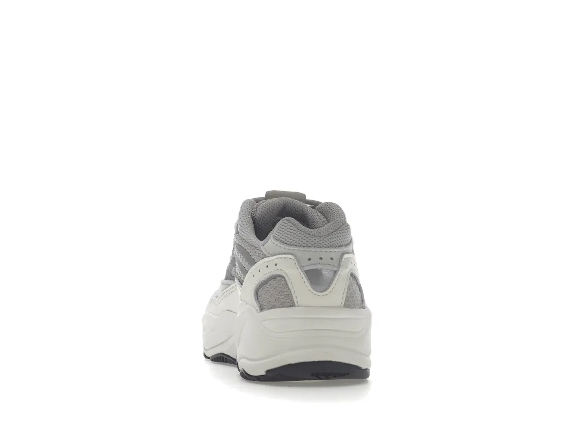 Детские кроссовки Lifestyle с рефлективными деталями Adidas Yeezy Boost 700 V2 Static, Static — фото 4