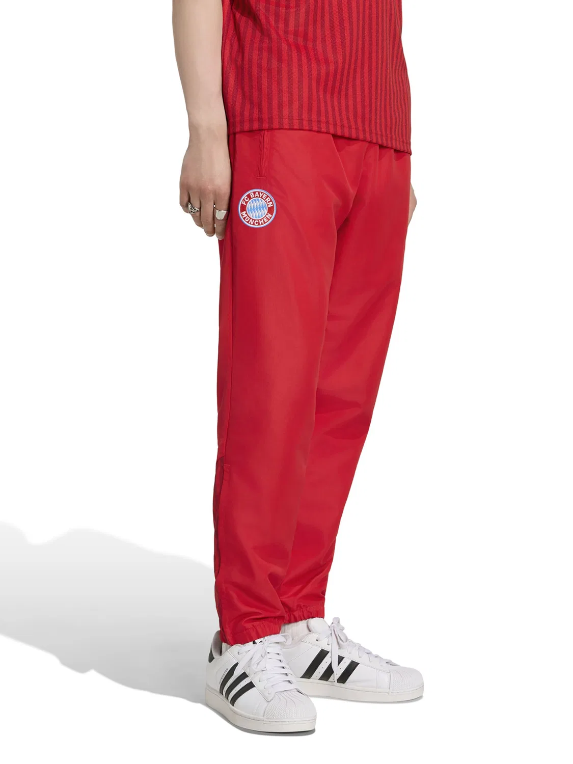 Спортивные брюки Adidas Performance Tapered Workout Pants FCB ST красного цвета — фото 2