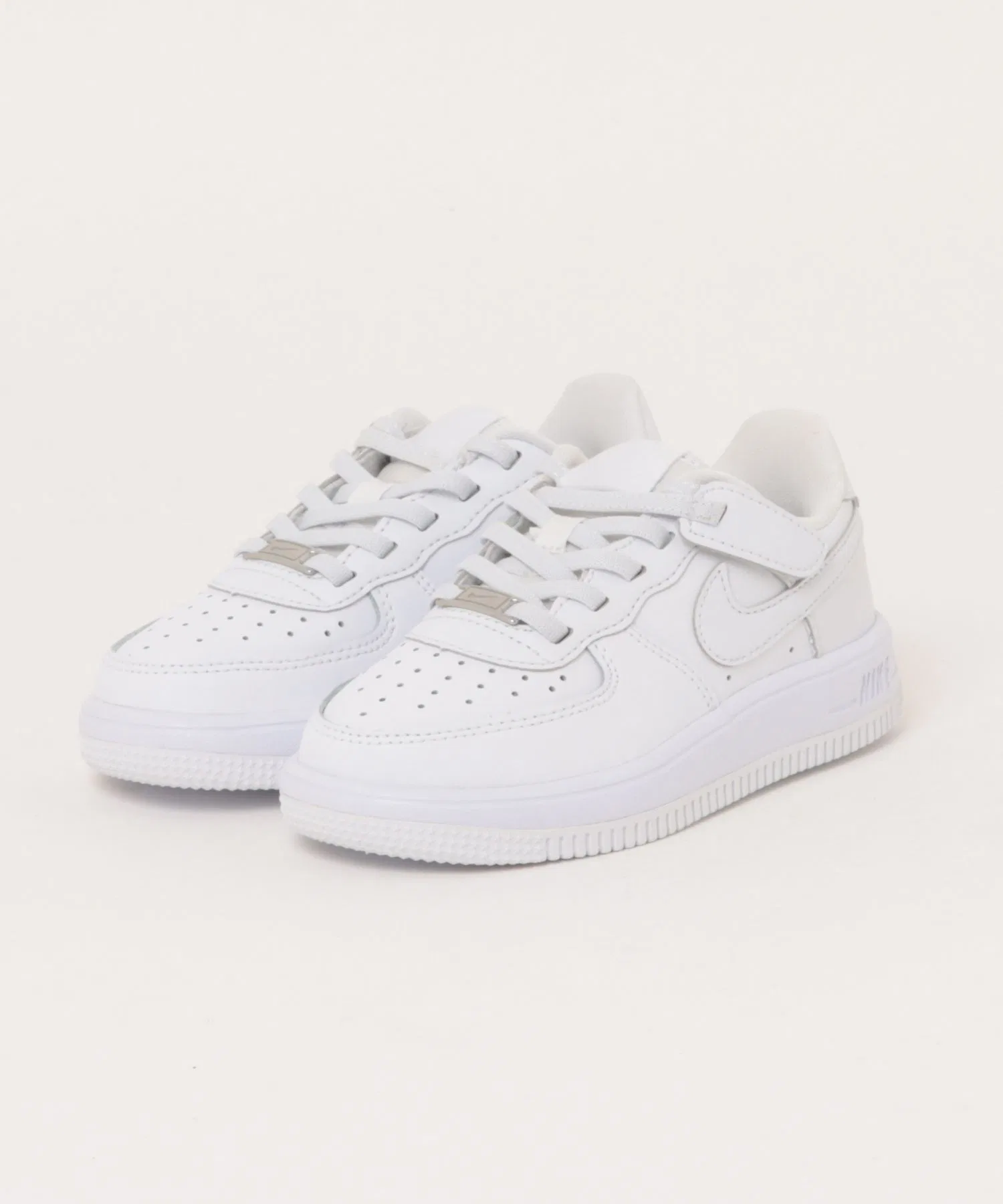 Детские кроссовки NIKE Air Force 1 Low EasyOn белые