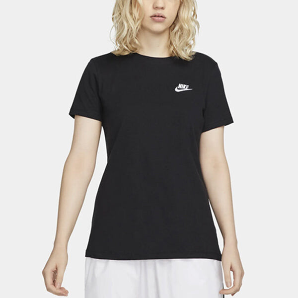 Футболка (WMNS) Nike Sportswear Club T-shirt 'Balck', черный — фото 3
