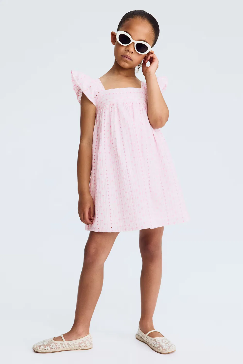 Вышитое хлопковое платье H&M, Weiß/Hellrosa
