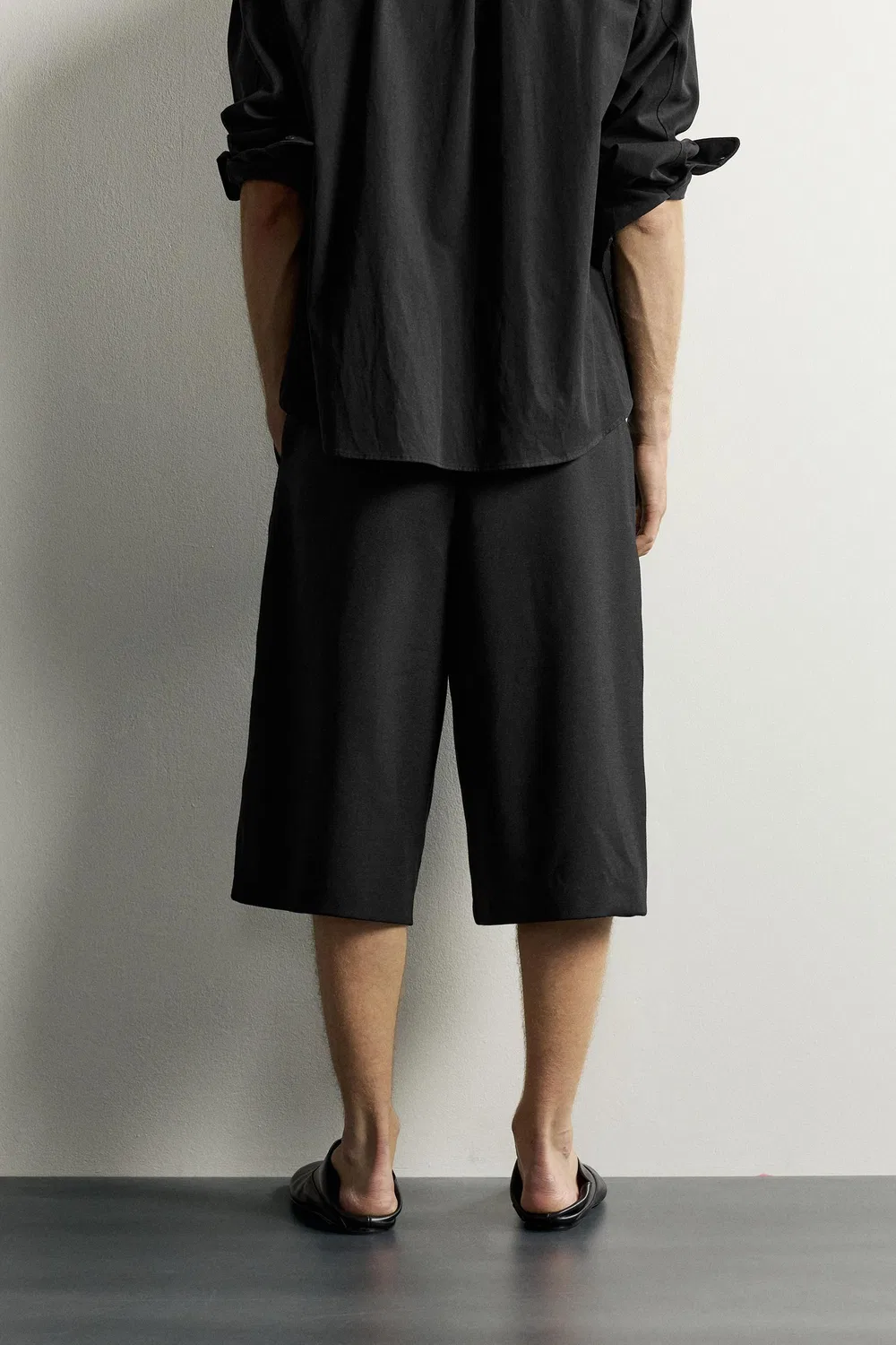 Плиссированные широкие бермудские шорты ZARA, Black — фото 3