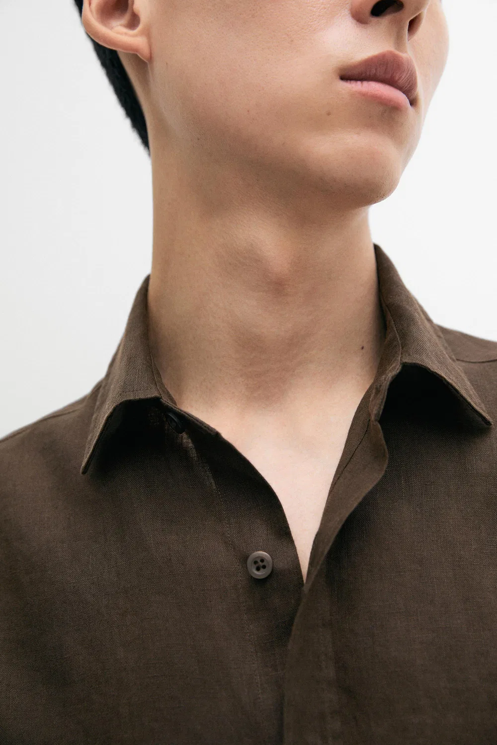 Рубашка приталенного кроя из 100% льна Massimo Dutti, шоколадный — фото 4
