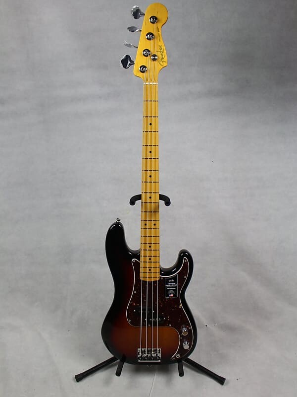 

Fender American Professional II Precision Bass Maple Neck 3-Color Sunburst