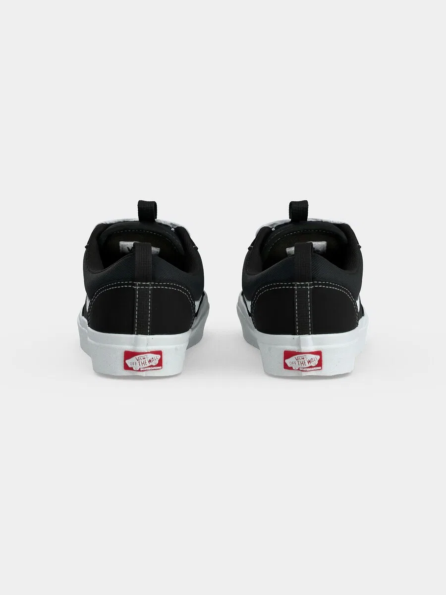 Кроссовки VANS 'OLD SKOOL' черного цвета — фото 4