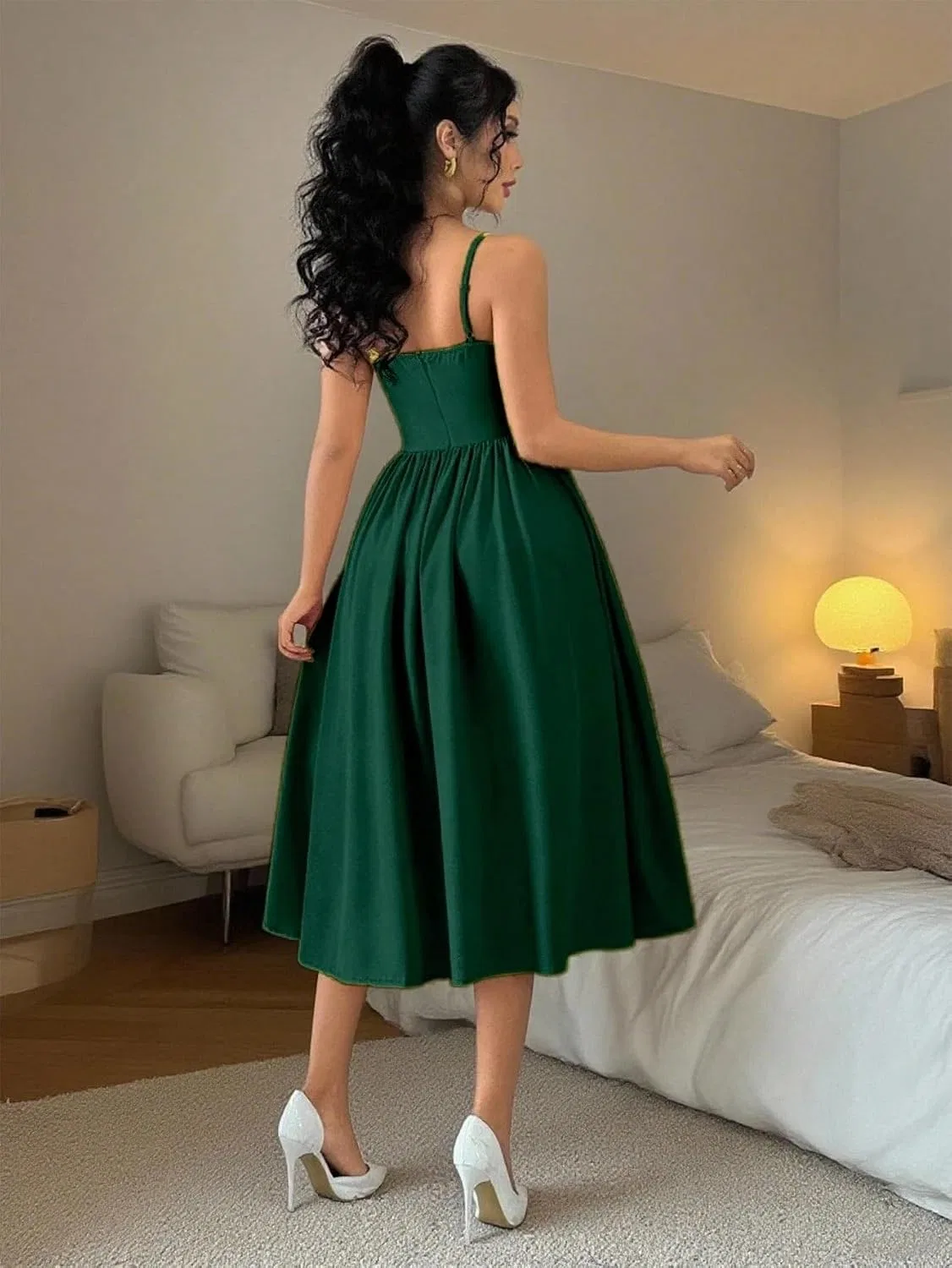 Женское элегантное миди-платье на бретельках, Dark Green — фото 2