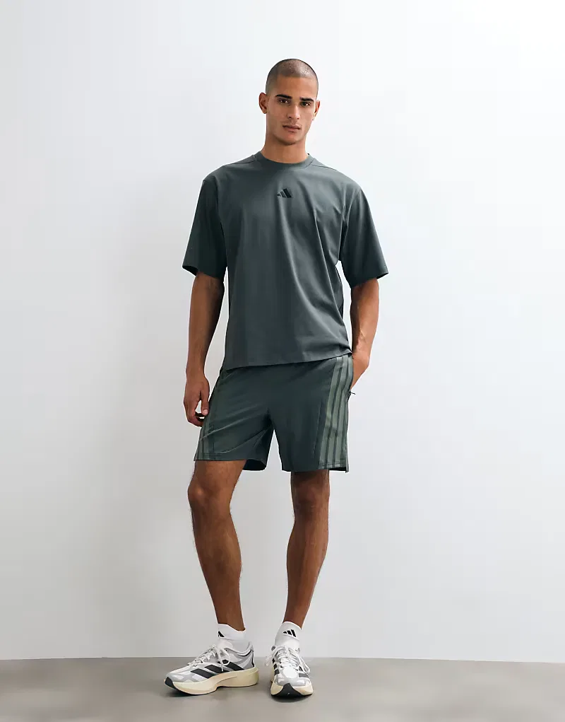 Тренировочные шорты Adidas D4T с тремя полосками плюща