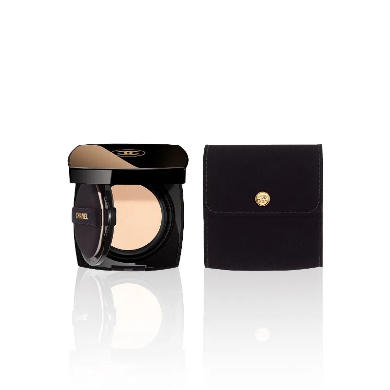 Женская тональная основа с воздушной подушкой Golden Brick Air Cushion, 12 г, CHANEL, BD01