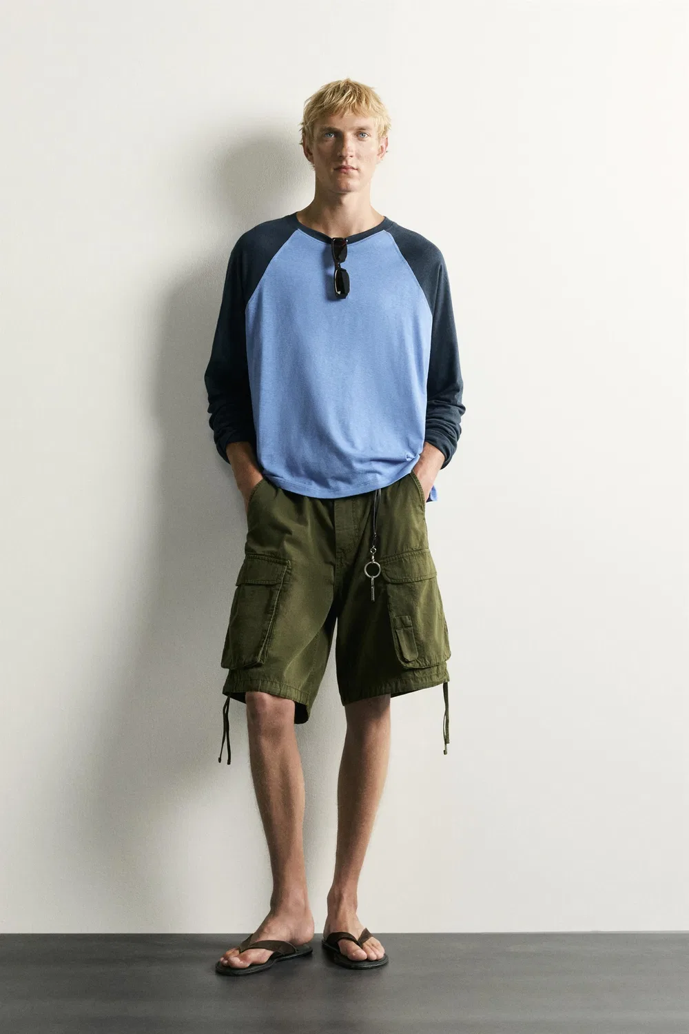 Футболка из хлопка и льна с цветовыми блоками. ZARA, Blue/Indigo