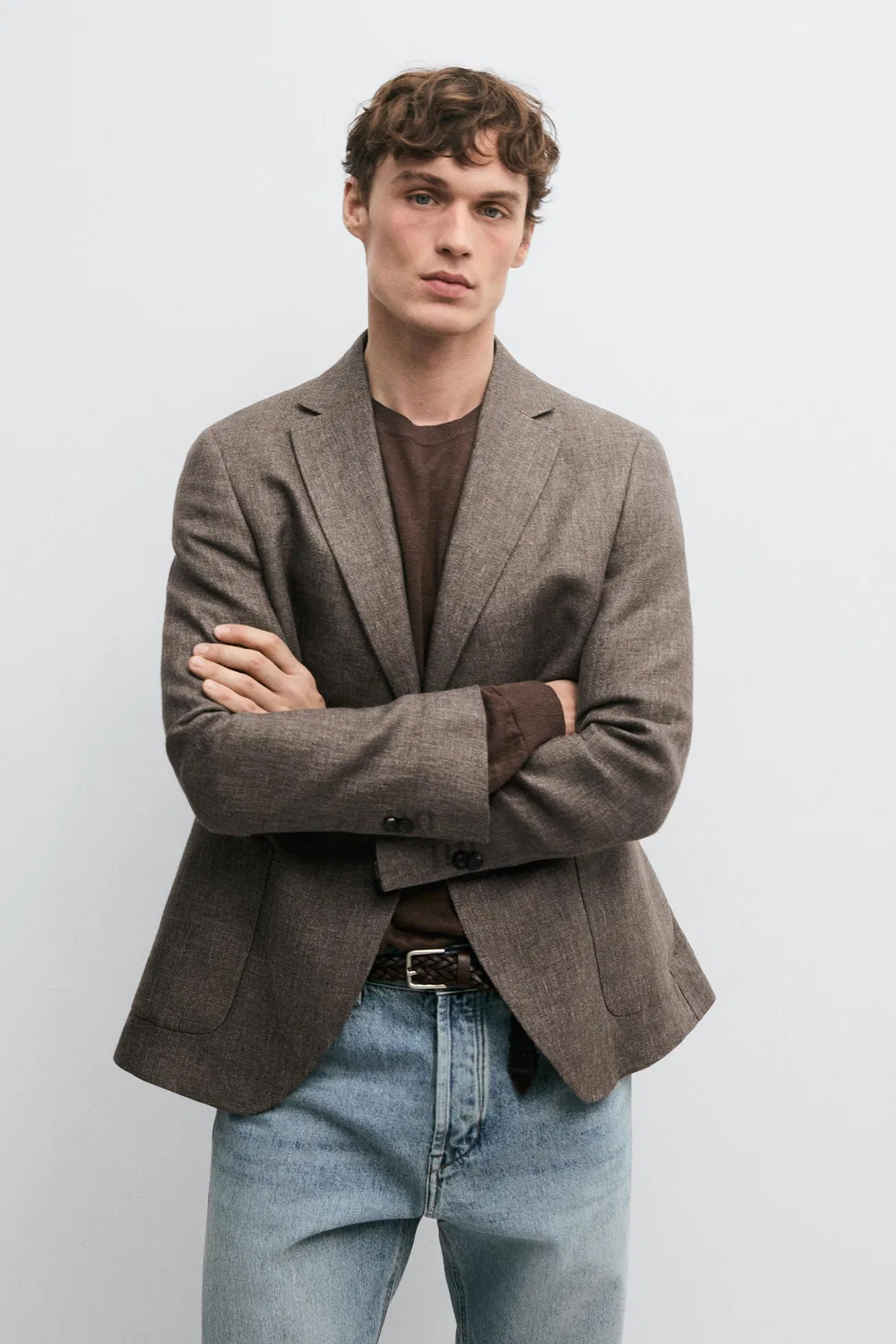Приталенный меланжевый блейзер из 100% льна Massimo Dutti, бежевый меланж — фото 2