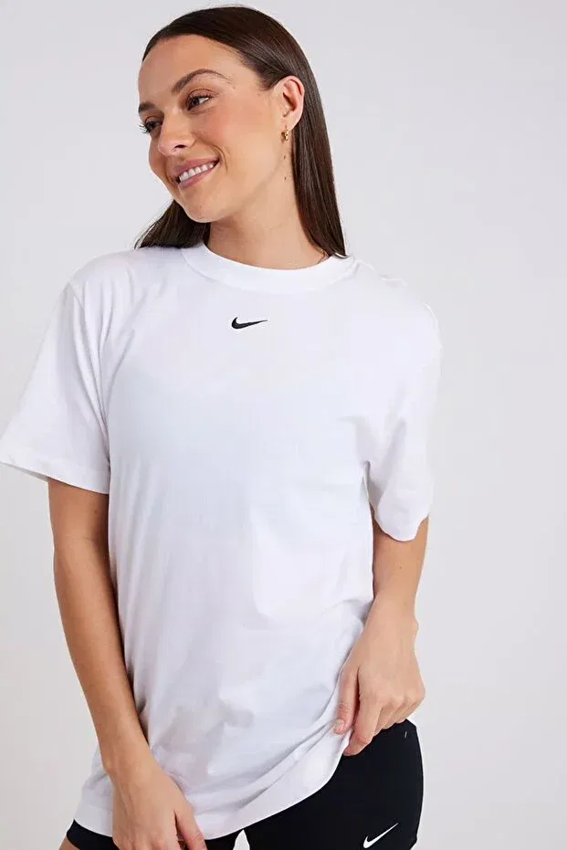 Женская футболка оверсайз Nike, White