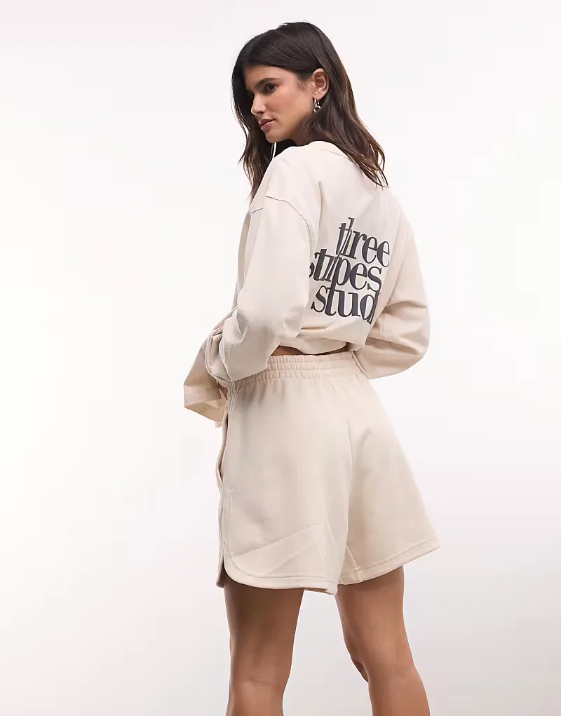 Шорты Adidas Performance Three Stripes Studios, кремовый — фото 3