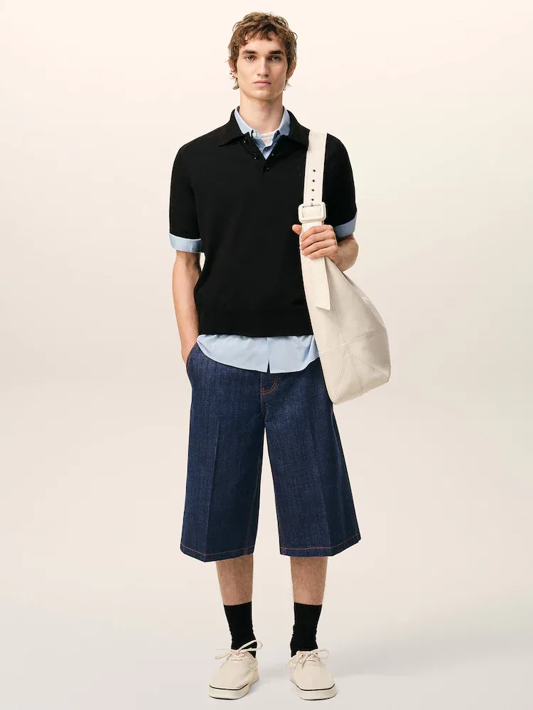 Шорты бермуды джинсовые Loose Bermuda Shorts AMI PARIS, Indigo
