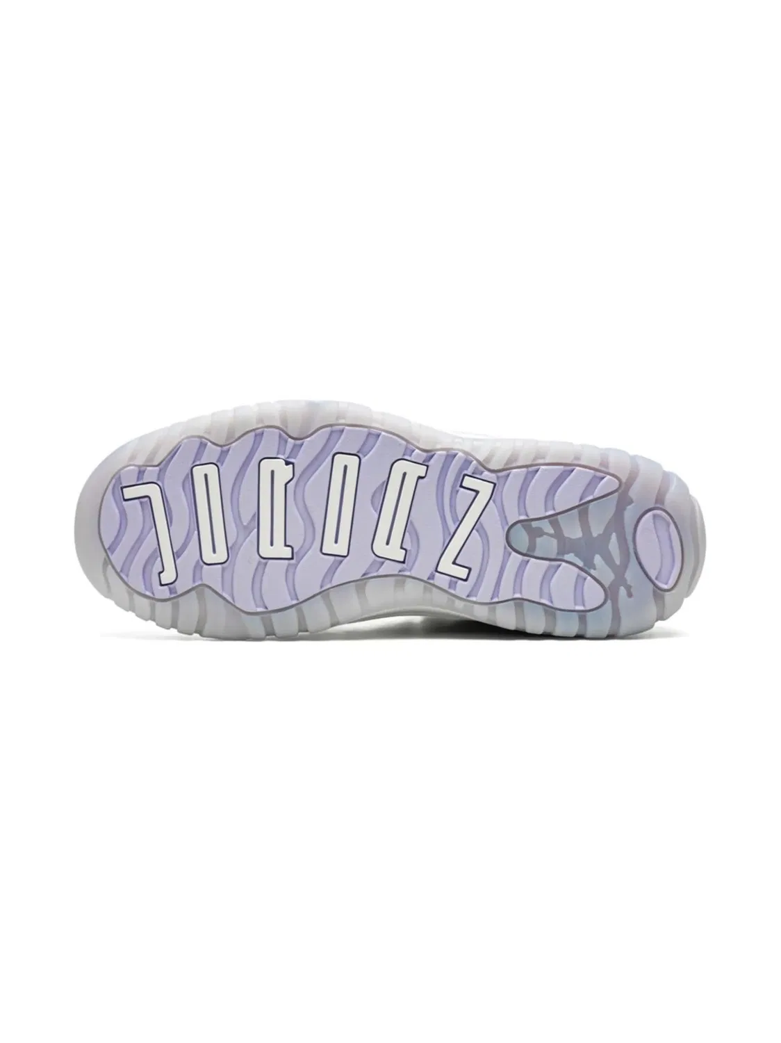 Кроссовки Air Jordan 11 Retro Low "Pure Violet" — фото 4