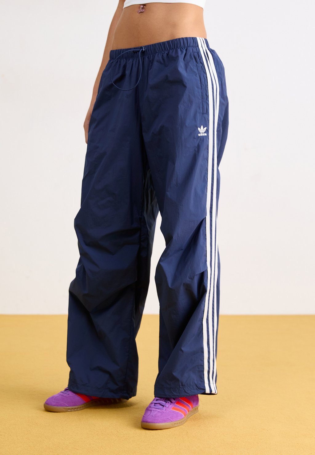 

Спортивные брюки PARA PANT adidas Originals, темно-синий