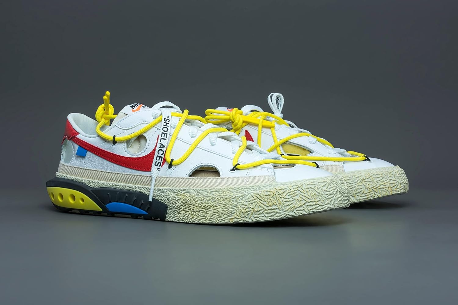 Nike Мужские кроссовки Blazer Low DH7863 001 Off-White - Black/Electro Green - Size, White/Red — фото 4