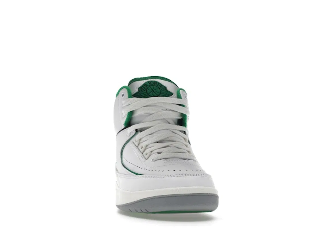 Детские кроссовки для мальчиков с принтом Jordan 2 Retro, White/Lucky Green/Sail/Light Steel Grey — фото 2