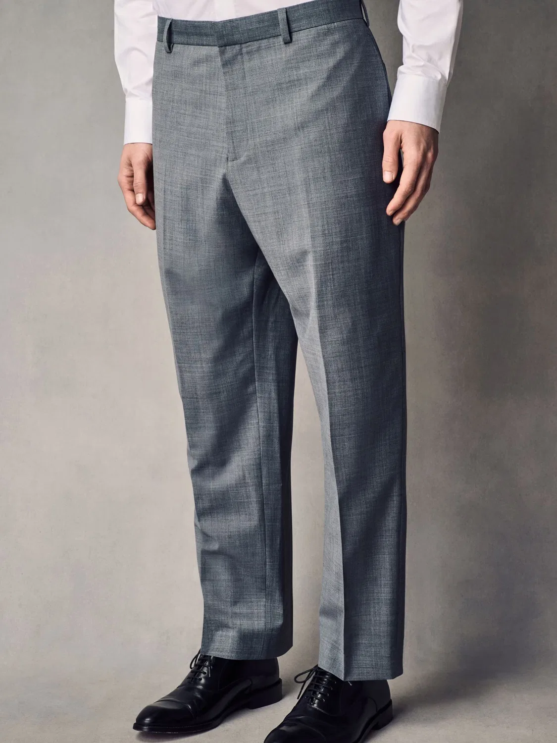 Брюки Next Slim fit со складками спереди, серого цвета — фото 3