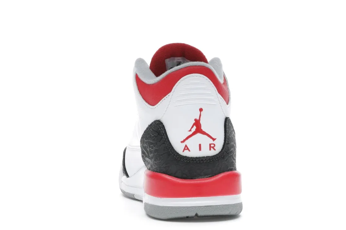 Детские кроссовки Lifestyle Jordan 3 Retro, White/Fire Red-Silver-Black — фото 4