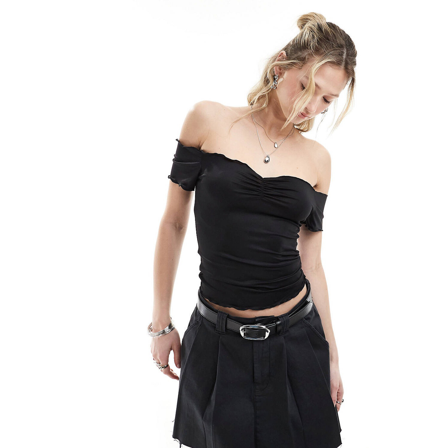 

Футболка Monki Off Shoulder, черный
