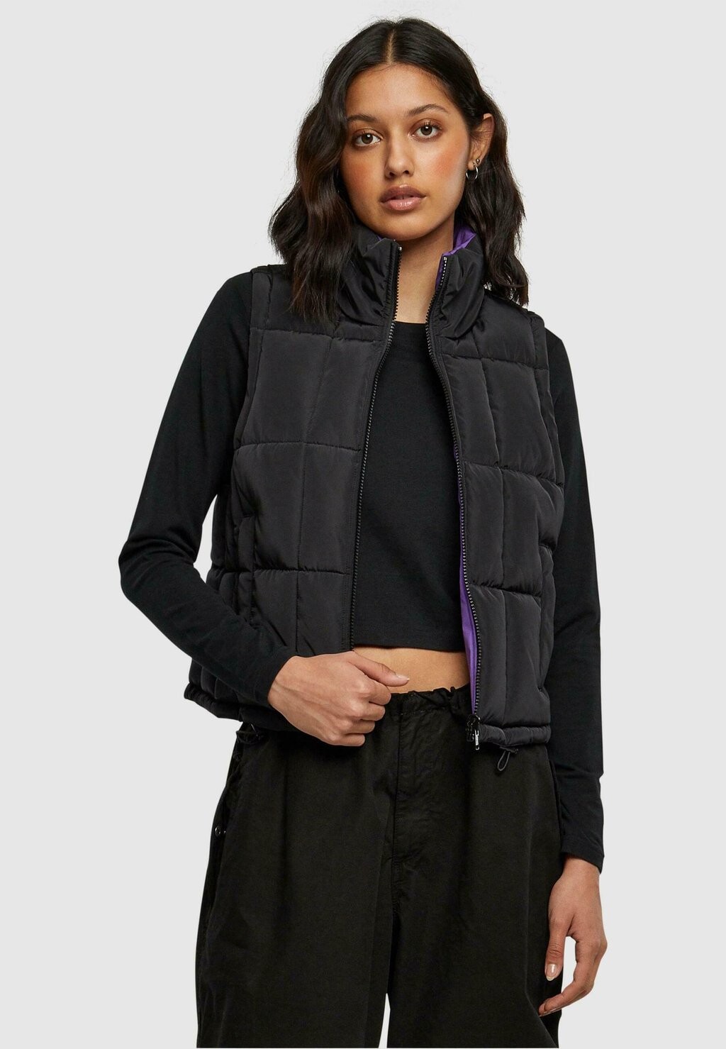 

Жилет REVERSIBLE CROPPED PUFFER Urban Classics, черный