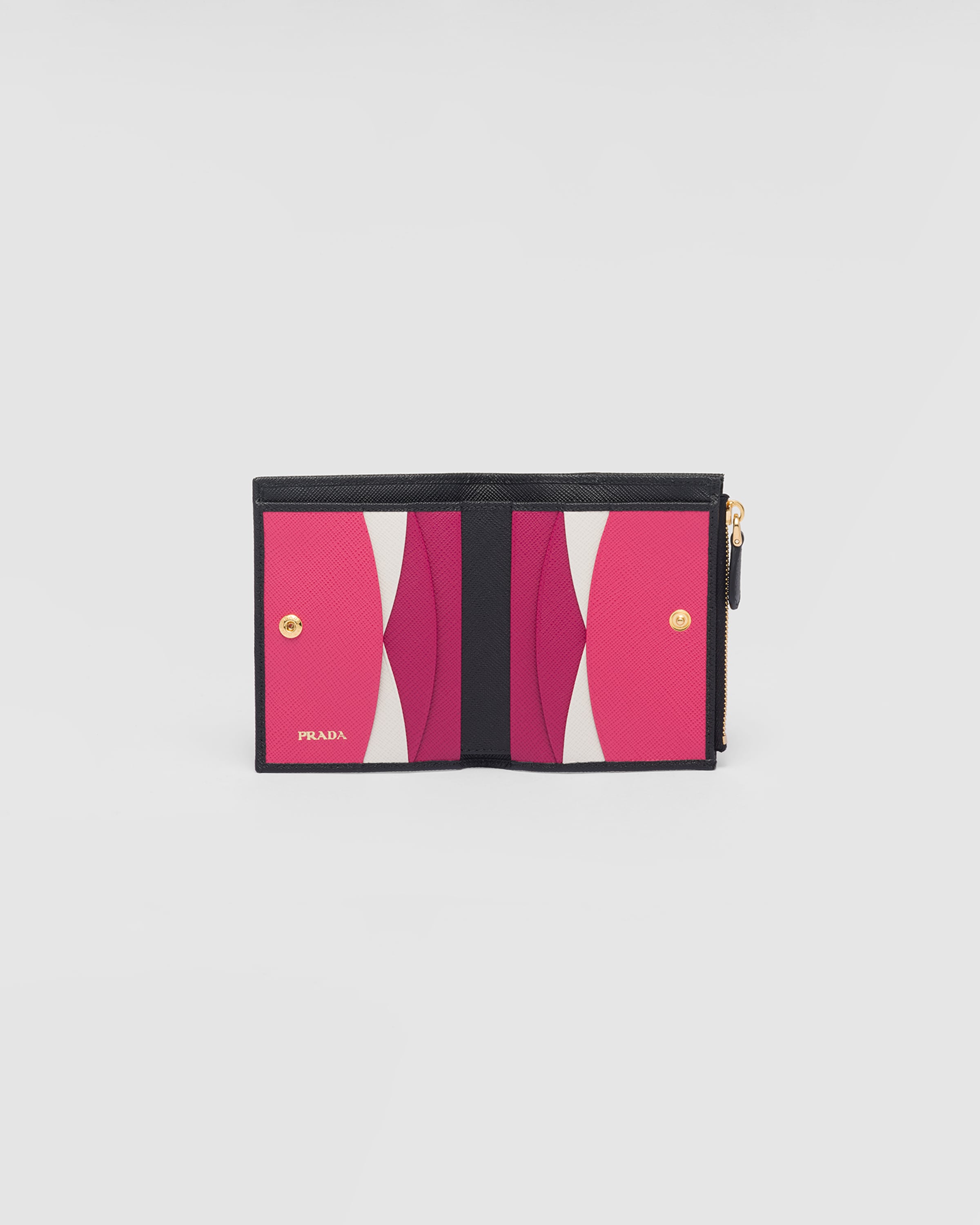Маленький кошелек из сафьяновой кожи Prada, черный/гибискус — фото 4