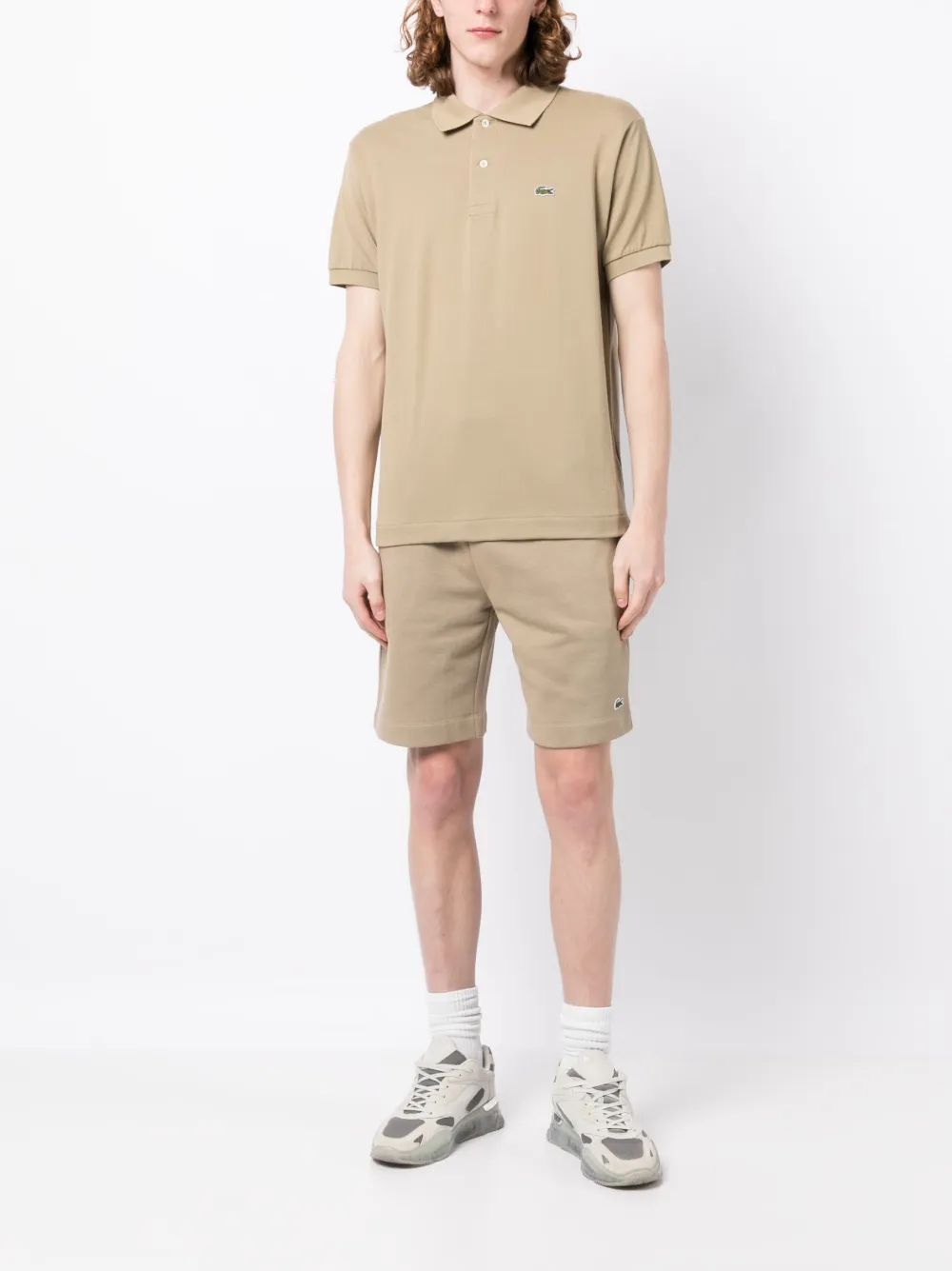 Рубашка поло с короткими рукавами и вышитым логотипом Lacoste, коричневый — фото 2