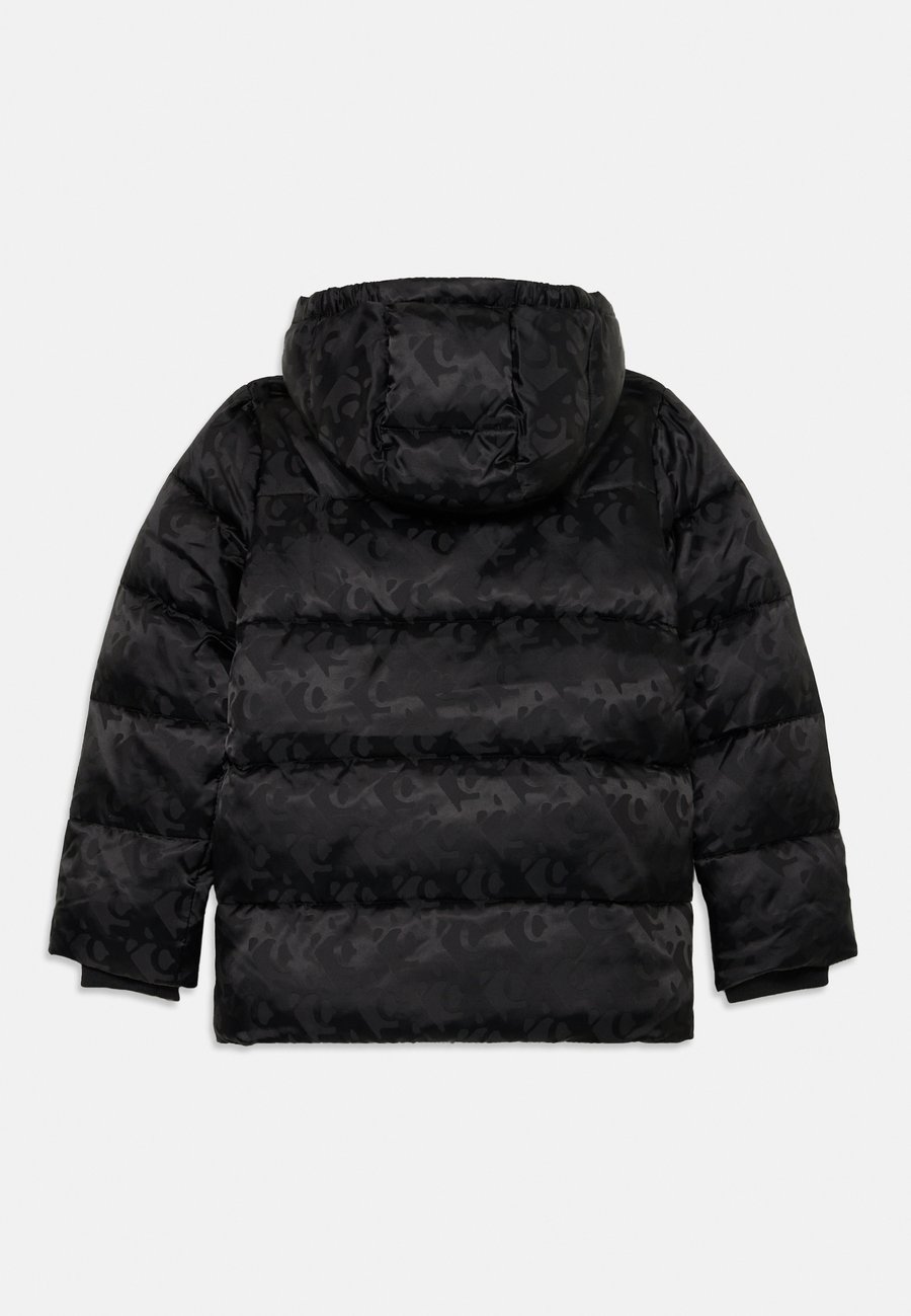 Зимняя куртка Calvin Klein Jeans LOGO PUFFER UNISEX, Black — фото 2