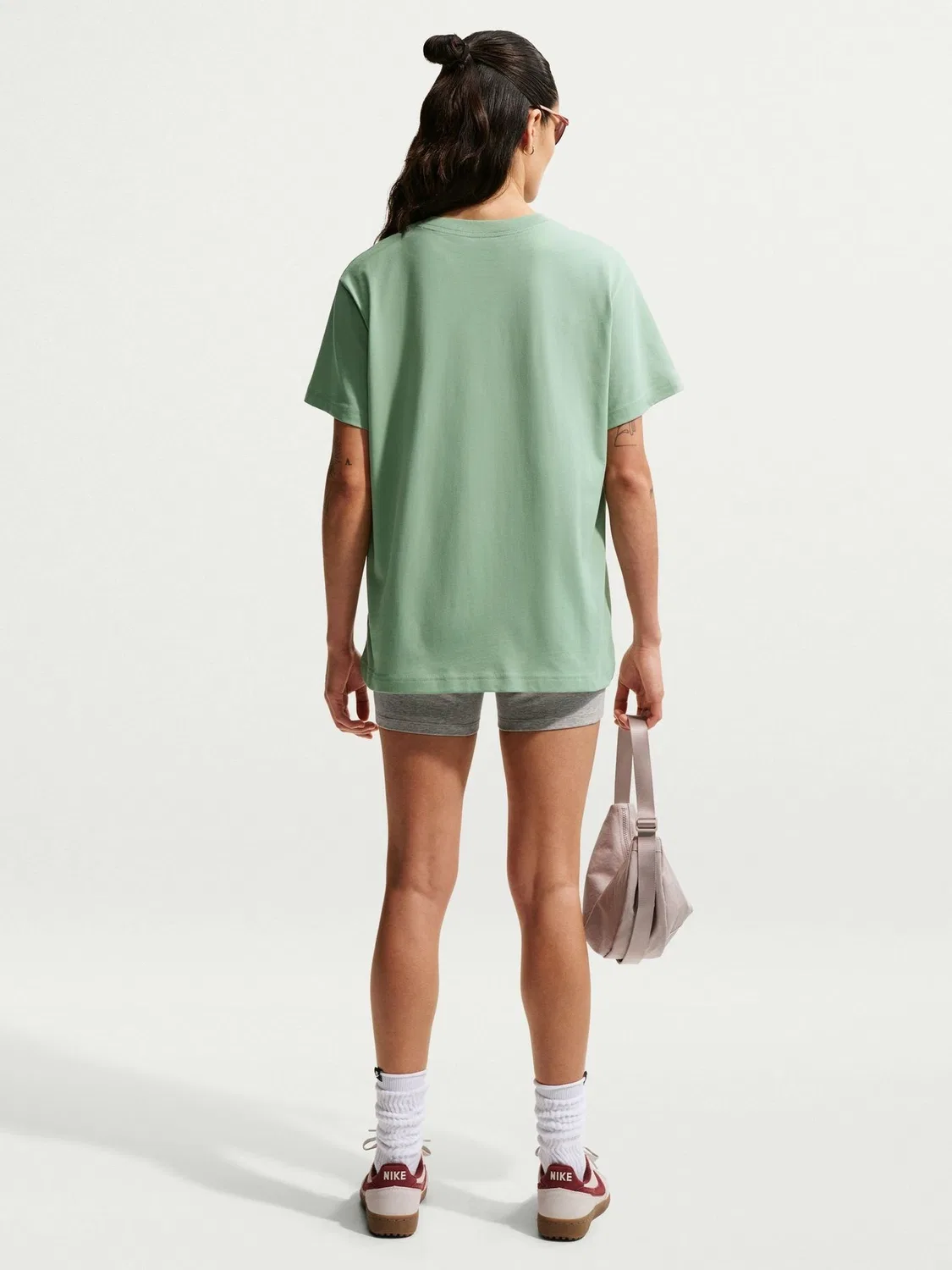 Футболка оверсайз Nike Sportswear Essential, Steam Green — фото 4