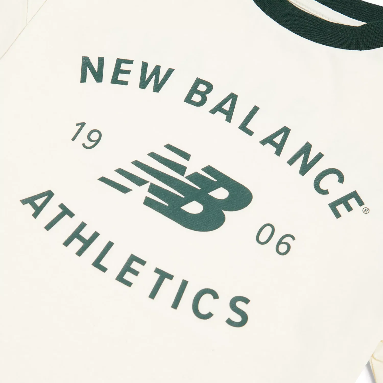 Детская футболка оверсайз с логотипом Athletics Varsity Graphic New Balance, Angora — фото 3
