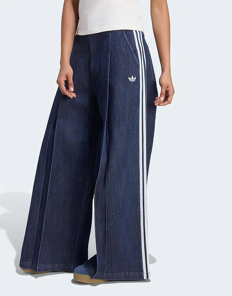 Джинсовые брюки Adidas Originals с широкими штанинами и складками, индиго