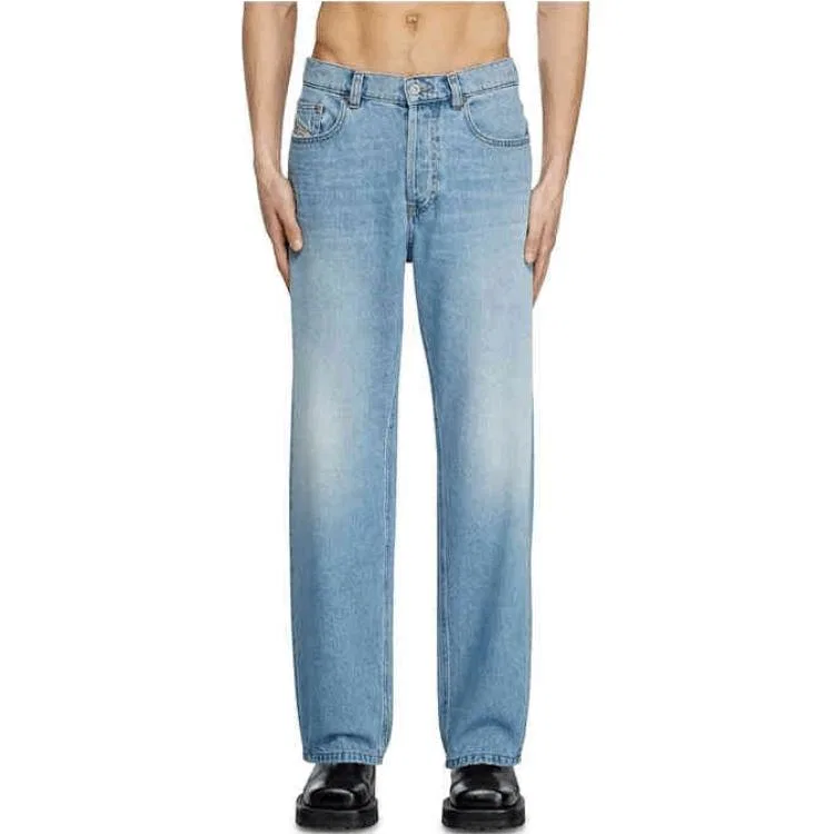 Джинсы прямого кроя Light Blue DIESEL