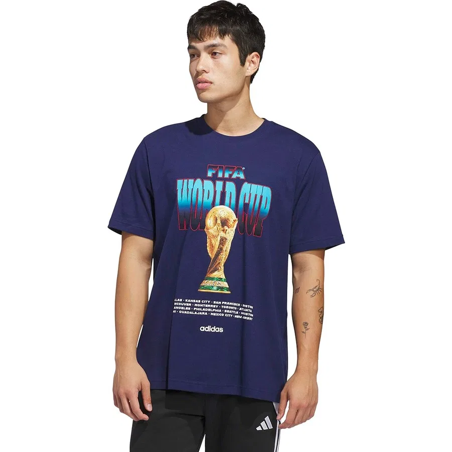 Футболка с принтом World Cup 26 Tour Graphic adidas, Темно-синий